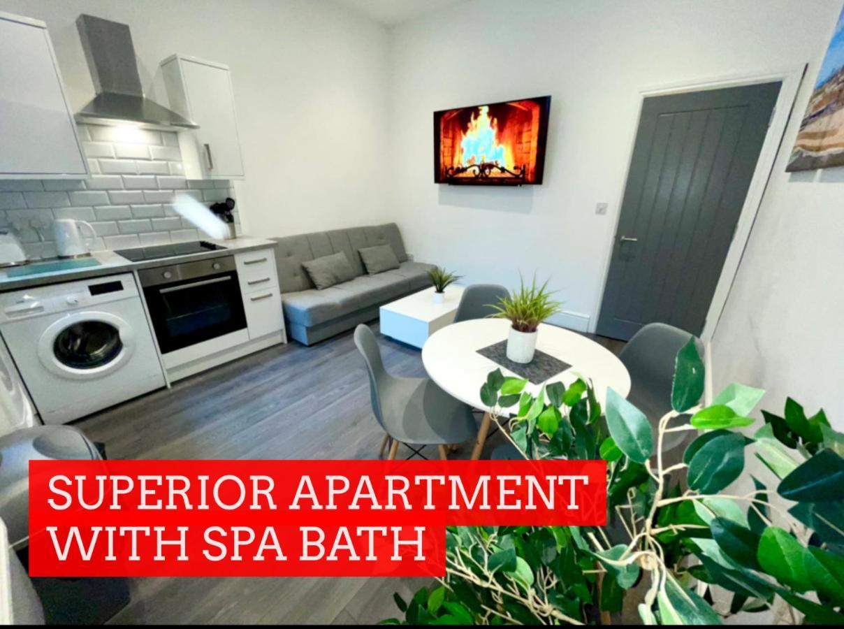 Albert Luxury Hottub&Jacuzzi Apartments Blackpool Zimmer foto