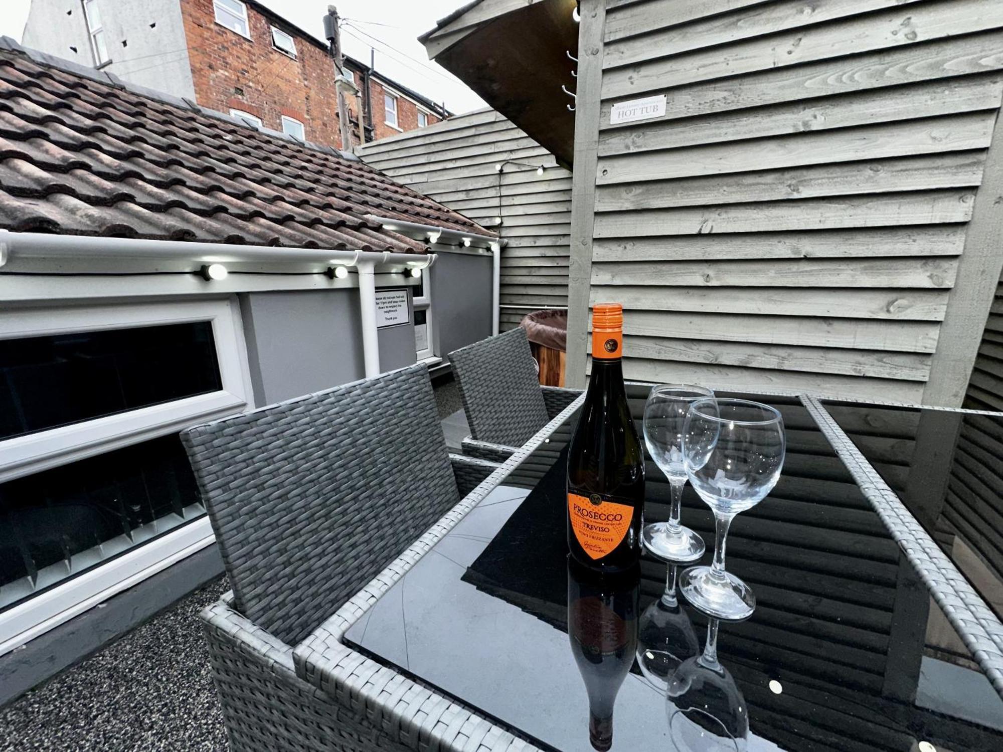 Albert Luxury Hottub&Jacuzzi Apartments Blackpool Zimmer foto