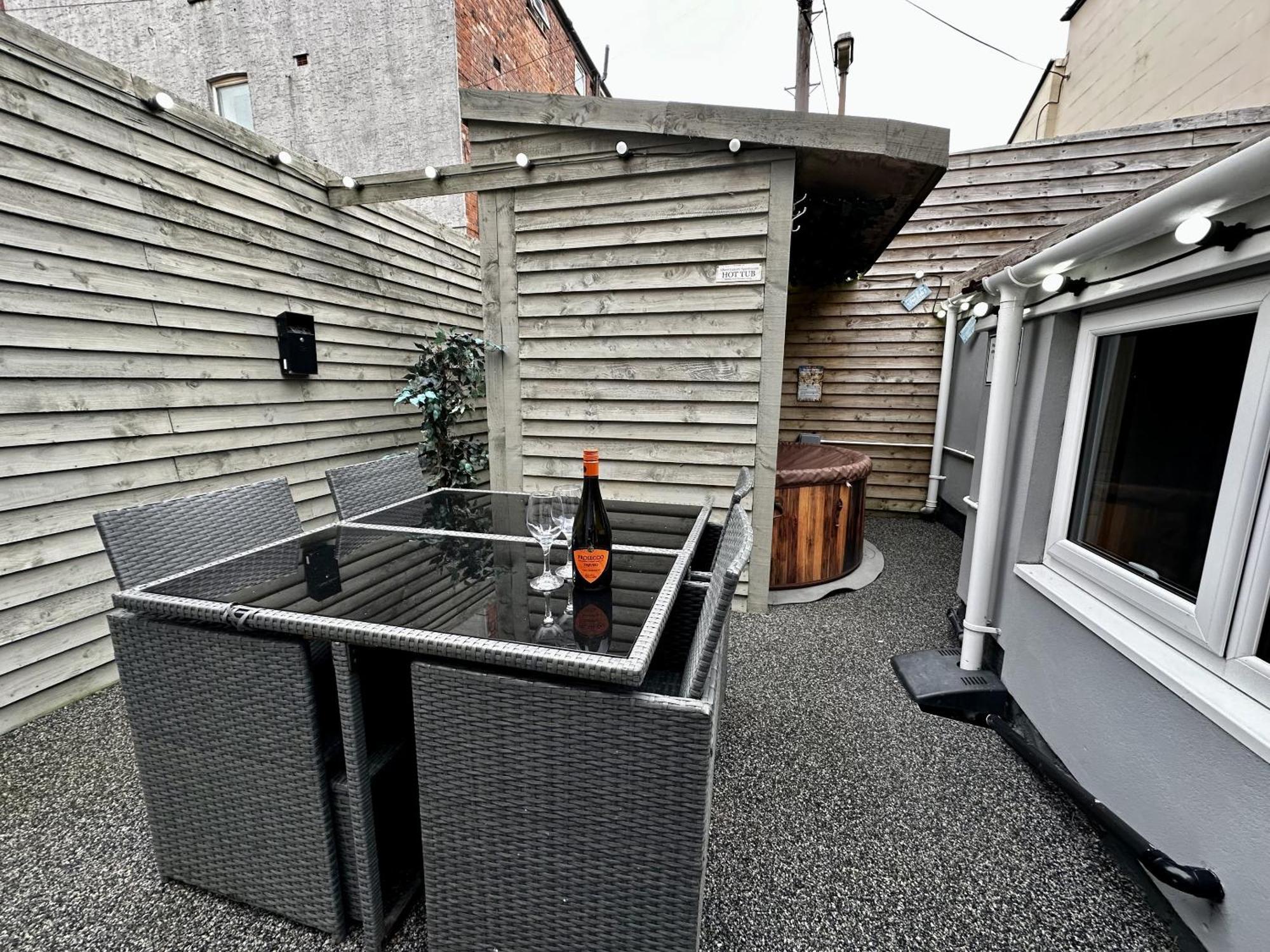 Albert Luxury Hottub&Jacuzzi Apartments Blackpool Zimmer foto